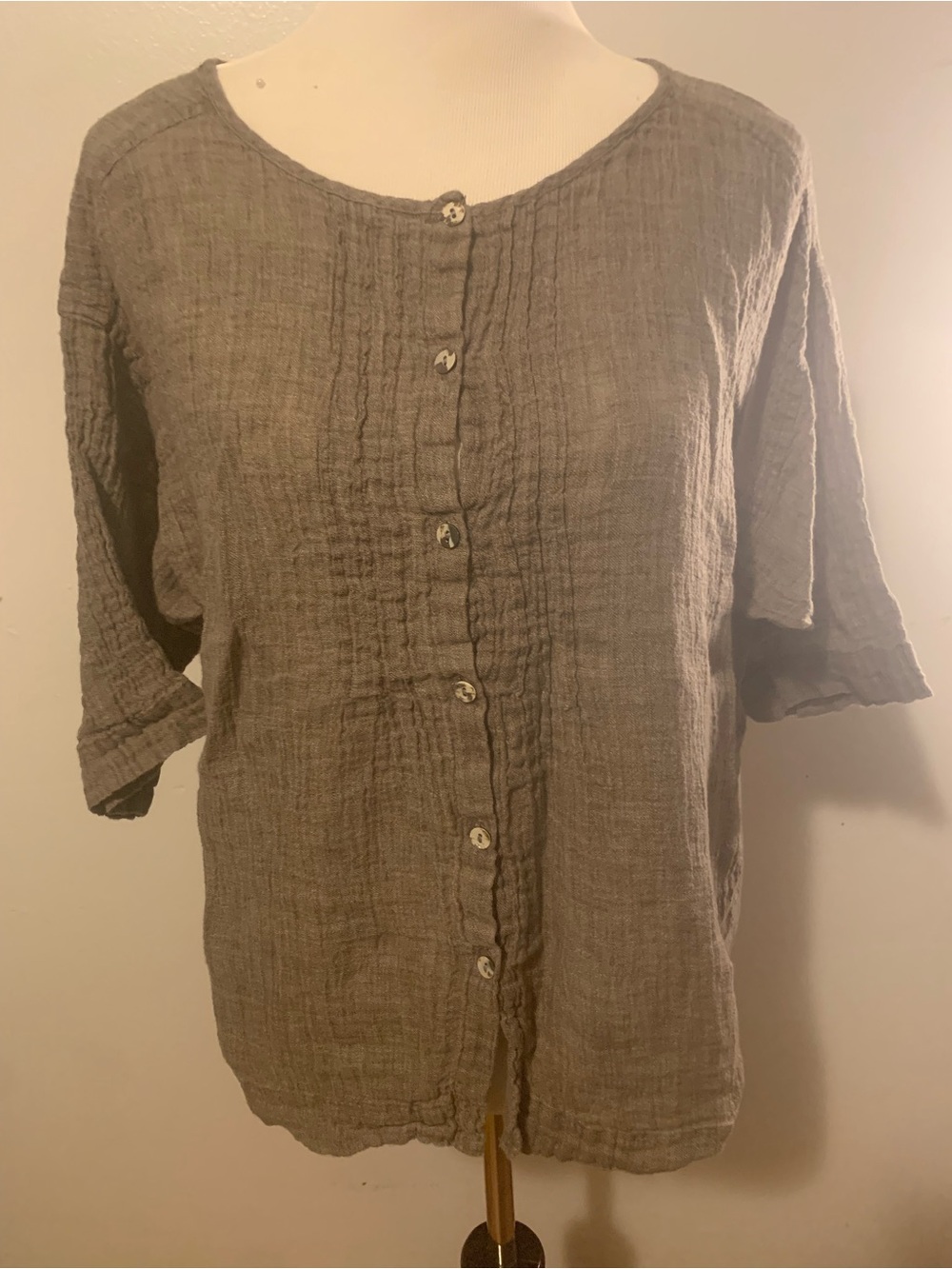 J. Jill Olive Gray Textured Button-Front Cotton Top